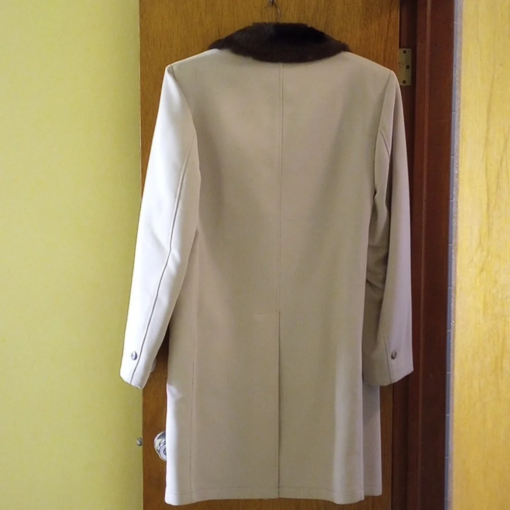 Sears, 44XT, Vintage Tan Winter Button-Down Coat - Picture 3 of 6